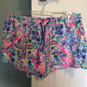 Lilly Pulitzer athletic shorts EUC